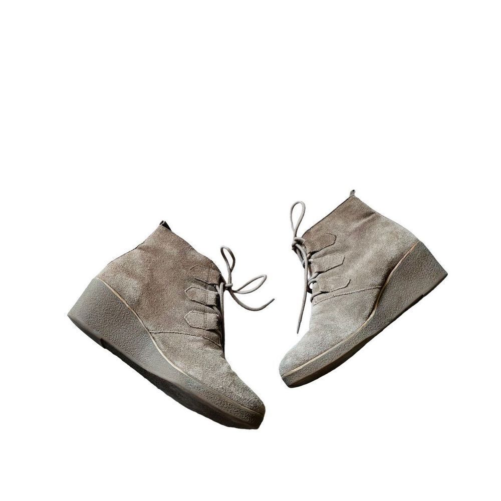 Lucky Brand‎ Jaemma Beige Lace-Up Wedge Heel Ankle Booties sz 6.5M